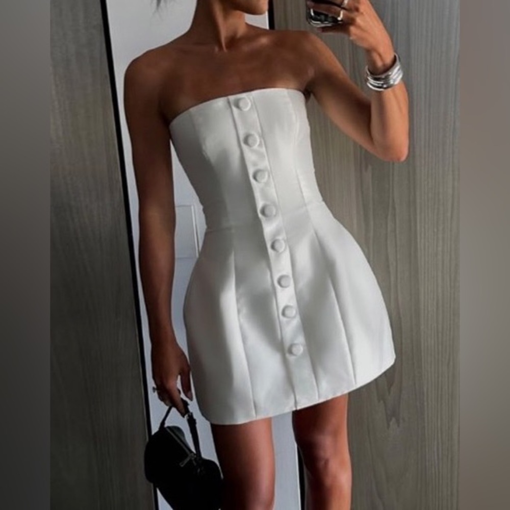 Sleeveless White Button Dress